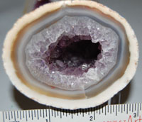 Image of agate geode with amethyst center
