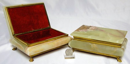 Pakistani onyx box, brass legs, 4x5.5 inch