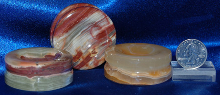Pakistani onyx egg base, green banded